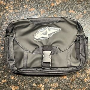 Alpinestars Hip / Sissy Bar bag / Comes with protective cover 11x7 Brand New